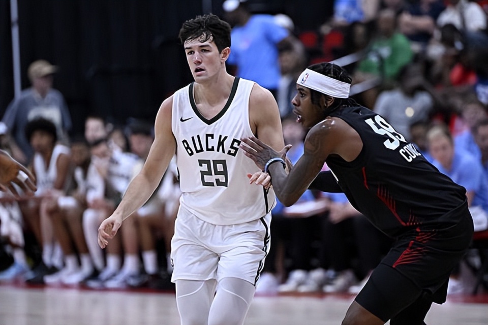 他在外线投, 季NBA发, 力比较出色 他在外线投, 季NBA发, 力比较出色