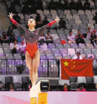 继江钰源, 个人全能奖, 岁的老将邓